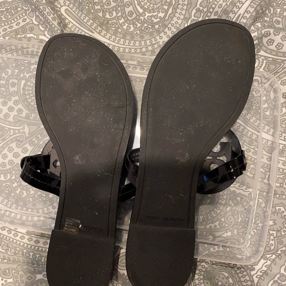 [SOLD] Tory Burch Black Patent Leather Miller Sandals 9.5 - Picture 6 of 10